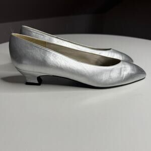 Stuart Weitzman Silver Kitten Heels Size 9.5 | Pointed Toe Metallic Pumps